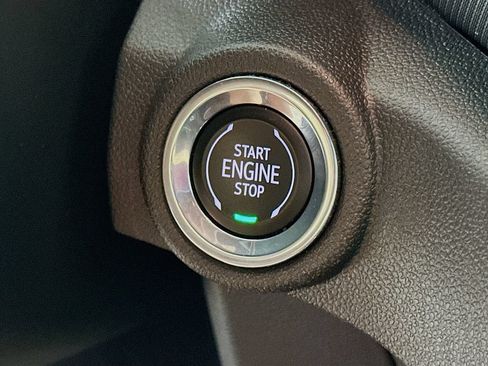 Used 2023 Chevrolet TrailBlazer RS AWD/4WD image 19