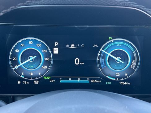 Used 2025 Hyundai Elantra SEL w/ Cargo Package FWD image 24