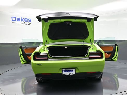 Used 2019 Dodge Challenger SRT Hellcat Redeye image 48