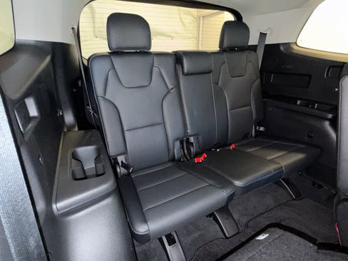 Used 2024 Kia Telluride EX w/ EX Captain's Chair Package FWD image 35