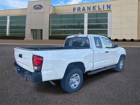 Used 2023 Toyota Tacoma SR image 7