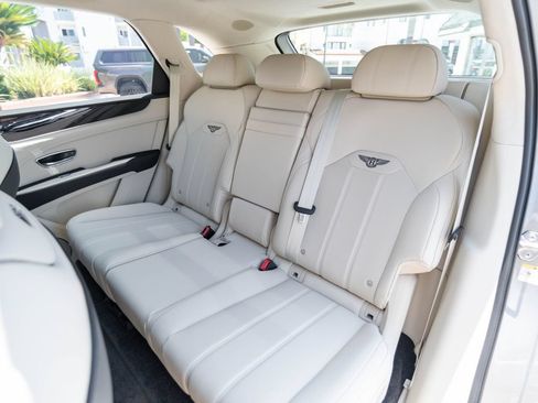 New 2026 Bentley Bentayga AWD/4WD image 19