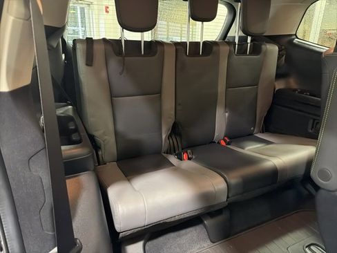 Used 2024 Subaru Ascent Onyx Edition image 33