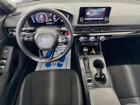 Used 2023 Honda Civic Sport image 26