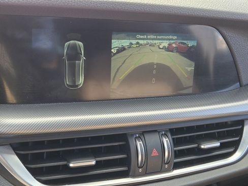 Used 2024 Alfa Romeo Stelvio Ti image 18