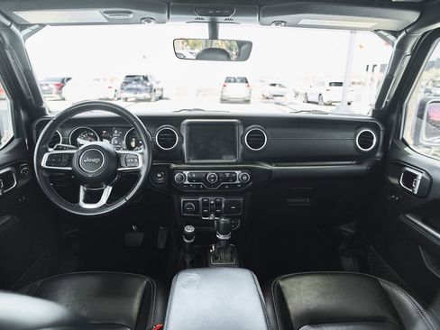 Used 2021 Jeep Wrangler Unlimited Sahara AWD/4WD image 42