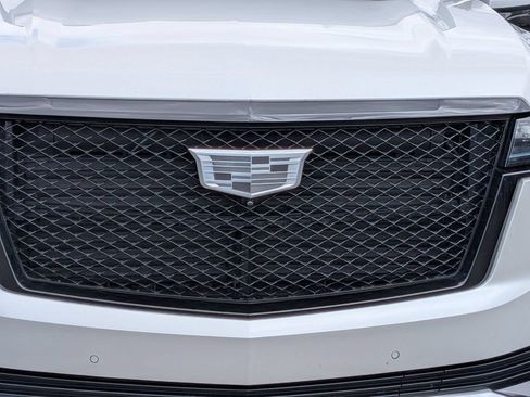 Used 2023 Cadillac Escalade Sport Platinum AWD/4WD image 10