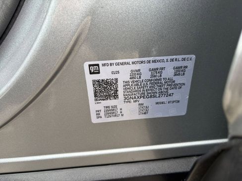 Used 2025 Chevrolet Equinox LT AWD/4WD image 29