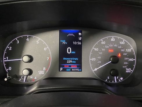 Certified 2023 Toyota Corolla Cross LE AWD/4WD image 19