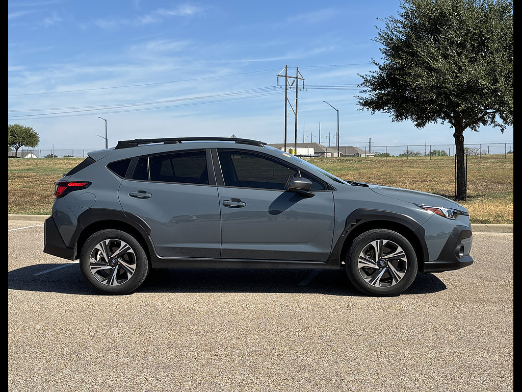 Used 2024 Subaru Crosstrek 2.0i Premium AWD/4WD image 4