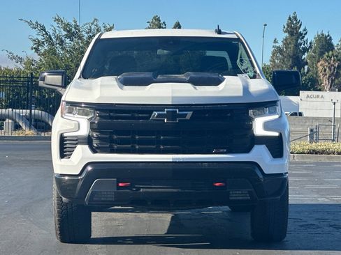 Used 2026 Chevrolet Silverado 1500 LT Trail Boss w/ Protection Package AWD/4WD image 9