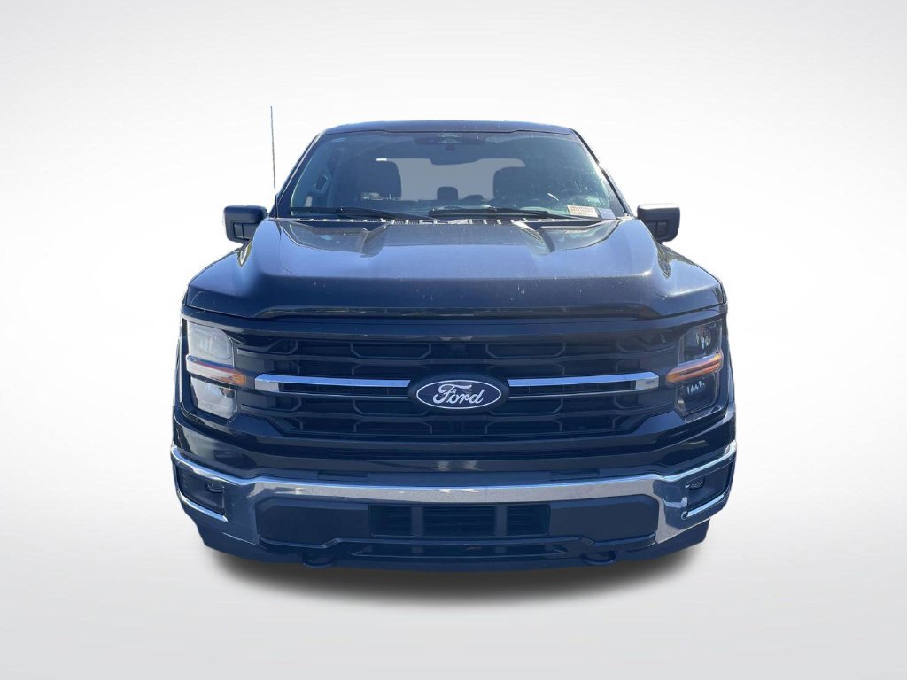 Used 2025 Ford F150 XLT w/ Equipment Group 301A Standard AWD/4WD image 2