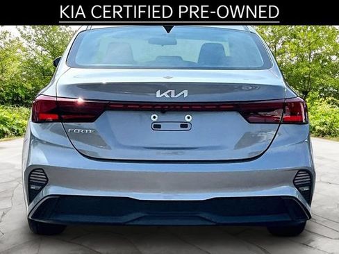 Used 2024 Kia Forte LXS w/ LXS Technology Package FWD image 4