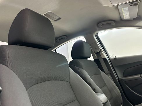 Used 2016 Chevrolet Cruze LT w/ RS Package FWD image 25