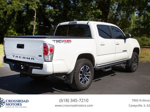 Used 2021 Toyota Tacoma TRD Sport AWD/4WD image 6