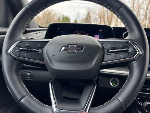 Used 2024 Chevrolet Traverse LT w/ Midnight/Sport Edition FWD image 32