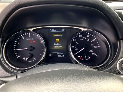 Used 2016 Nissan Rogue SL FWD image 22