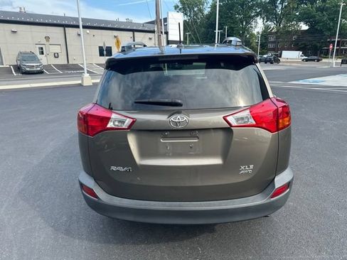 Used 2015 Toyota RAV4 XLE AWD/4WD image 7