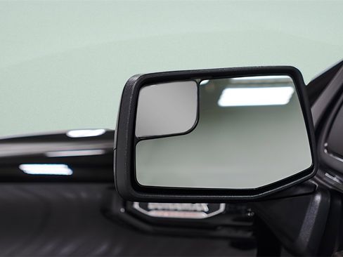 Used 2025 GMC Sierra 1500 Elevation image 37