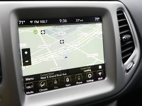 Used 2021 Jeep Compass Latitude AWD/4WD image 25