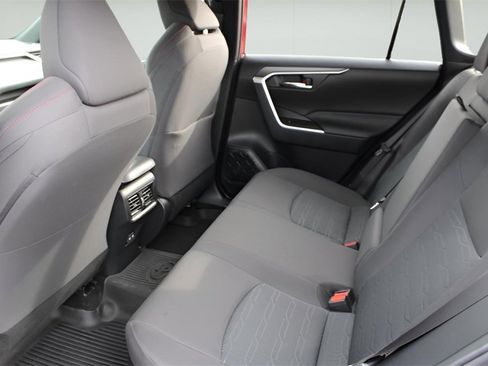 Certified 2023 Toyota RAV4 SE image 20