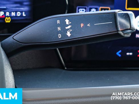 Used 2024 Chevrolet Traverse LT image 35