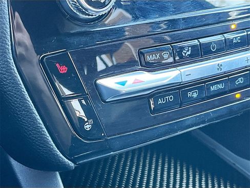 Used 2022 Ford Explorer ST-Line image 21