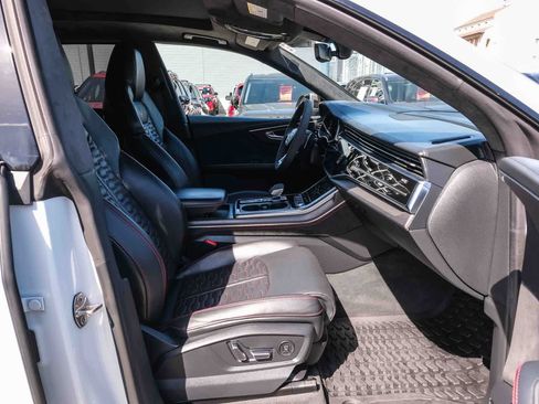 Used 2022 Audi RS Q8 w/ Carbon Optic Package AWD/4WD image 18