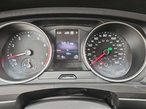 Used 2021 Volkswagen Tiguan SE AWD/4WD image 11