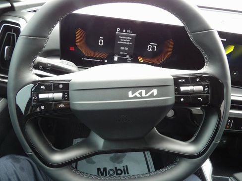New 2026 Kia Sorento LX image 16