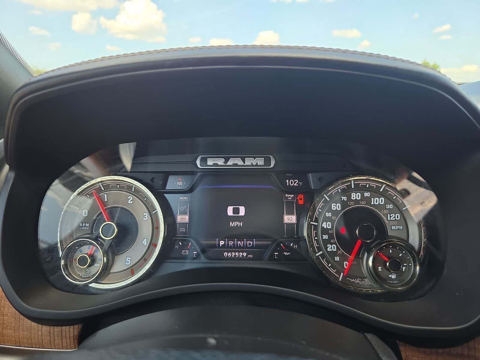 Used 2022 RAM 2500 Limited AWD/4WD image 30