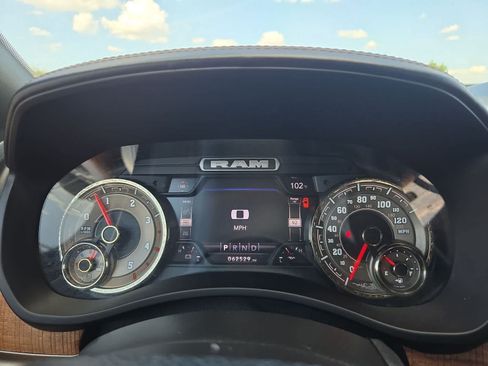 Used 2022 RAM 2500 Limited AWD/4WD image 30