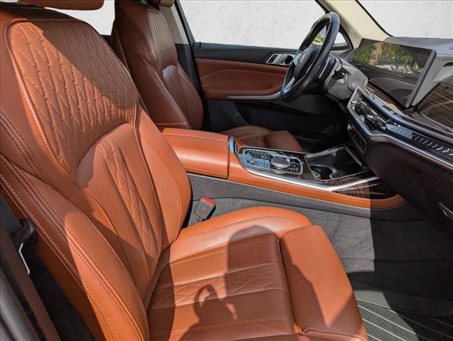Used 2023 BMW X7 xDrive40i AWD/4WD image 29