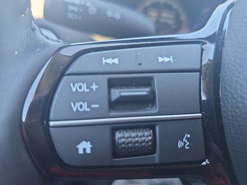 Used 2026 Honda HR-V EX-L image 16