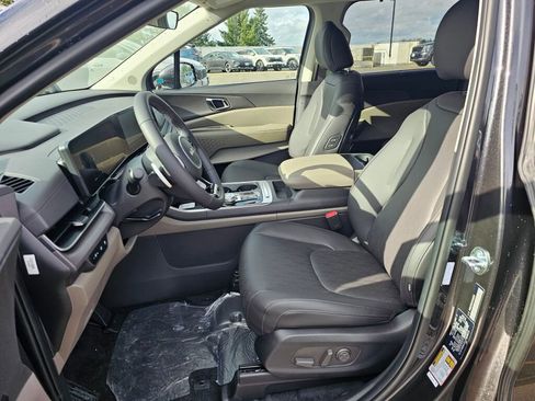 New 2026 Kia Carnival EX image 20