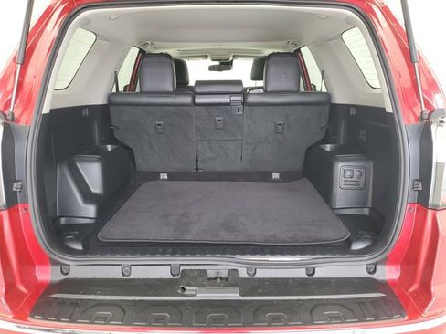 Used 2024 Toyota 4Runner Limited AWD/4WD image 9