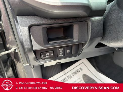 Used 2018 Toyota Tacoma TRD Sport w/ Technology Package AWD/4WD image 14
