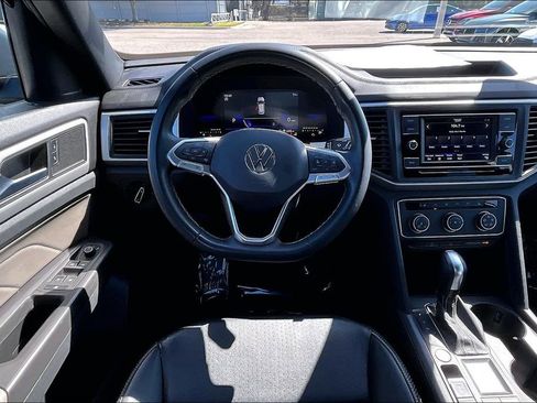 Certified 2023 Volkswagen Atlas Cross Sport SE image 19