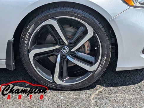 Used 2022 Honda Accord Sport image 12
