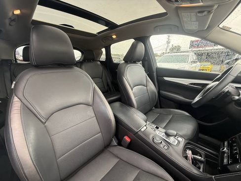 Used 2019 INFINITI QX50 Essential w/ Premium Heat Package AWD/4WD image 25