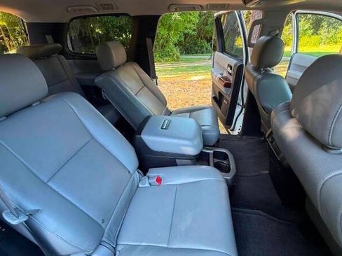 Used 2016 Toyota Sequoia Platinum AWD/4WD image 11