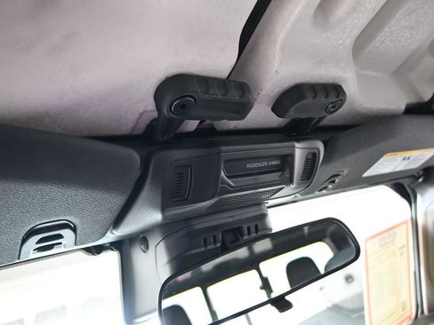 Certified 2024 Jeep Gladiator Sport image 28