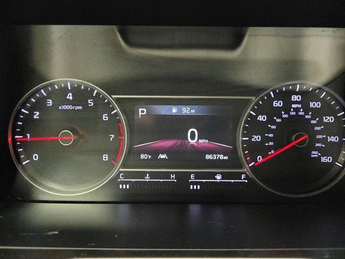 Used 2022 Kia Sorento S FWD image 23
