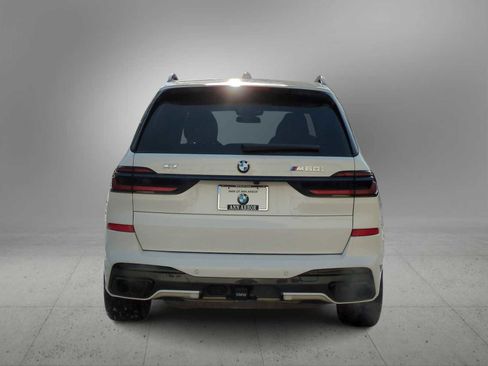 Used 2025 BMW X7 M60i image 7