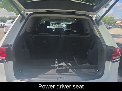 Used 2023 Volkswagen Atlas SE w/ Panoramic Sunroof Package AWD/4WD image 11