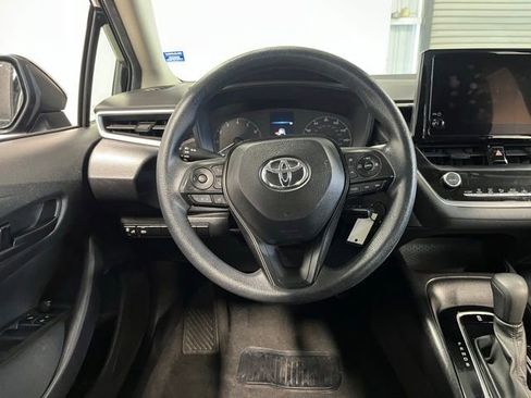 Used 2023 Toyota Corolla LE FWD image 21