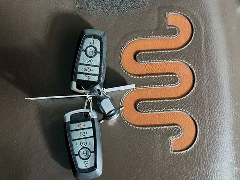 Used 2017 Ford F250 King Ranch w/ King Ranch Ultimate Package image 35