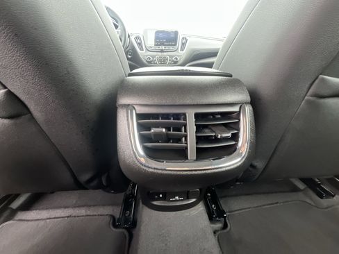 Used 2024 Chevrolet Malibu LT image 22