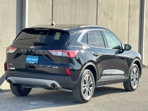 Used 2022 Ford Escape SEL image 28