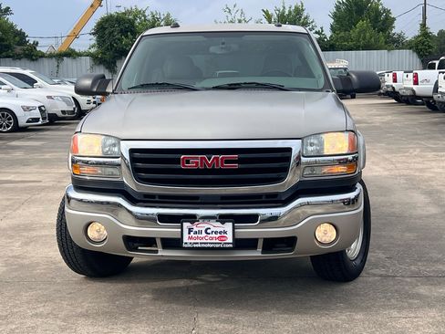 Used 2004 GMC Sierra 2500 SLT w/ Skid Plate Package image 13